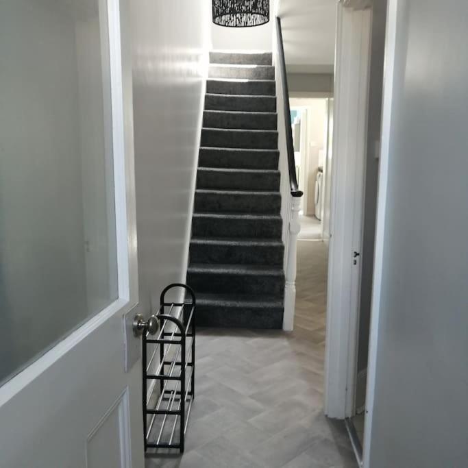 Seaside 2 Bed Terraced House With Garden Villa เฮสติงส์ ภายนอก รูปภาพ