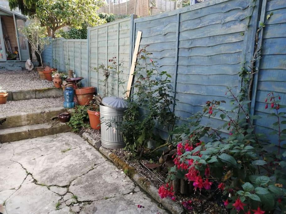 Seaside 2 Bed Terraced House With Garden Villa เฮสติงส์ ภายนอก รูปภาพ